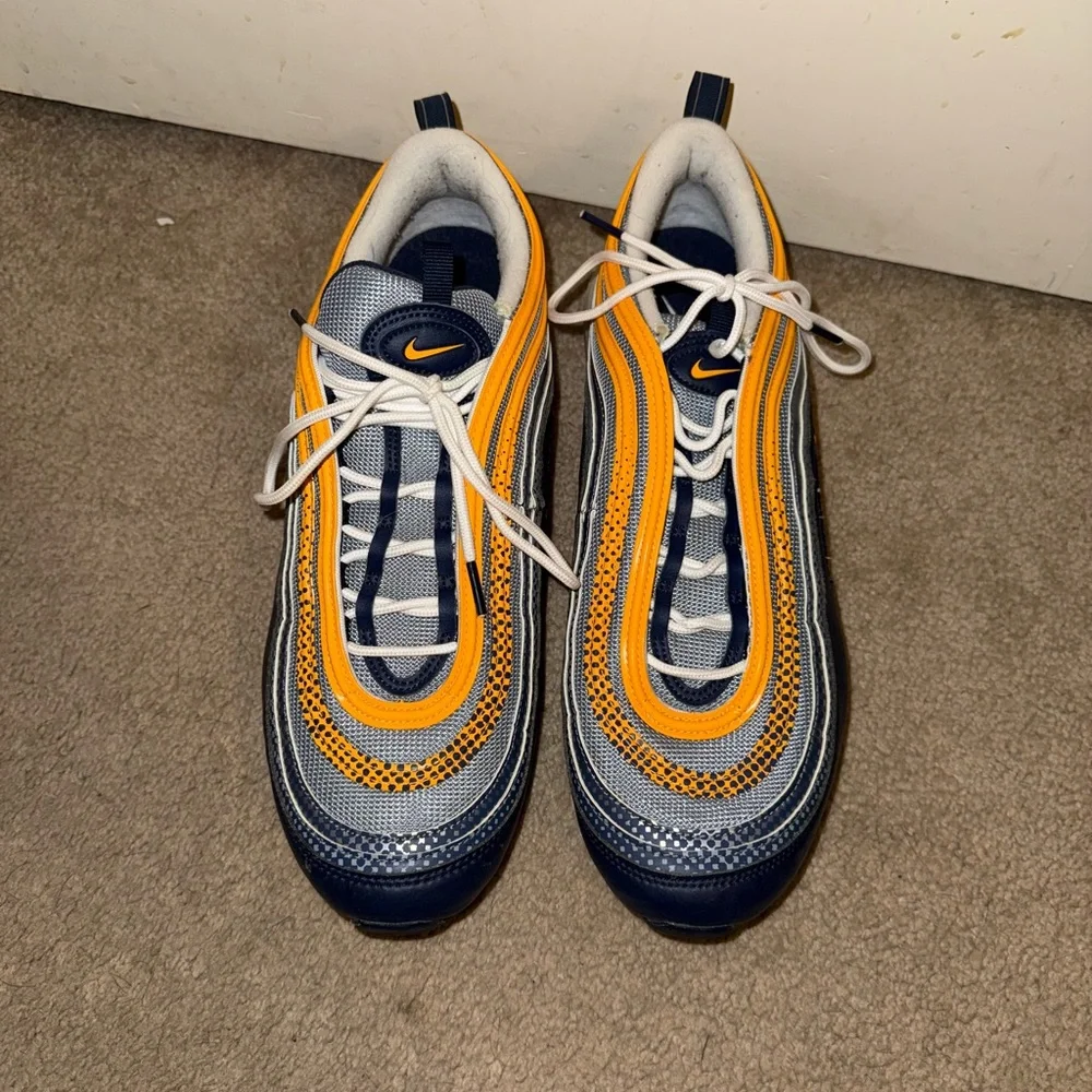 Nike Sneakers with Blue and Orange Accents - Picture 1 of 3